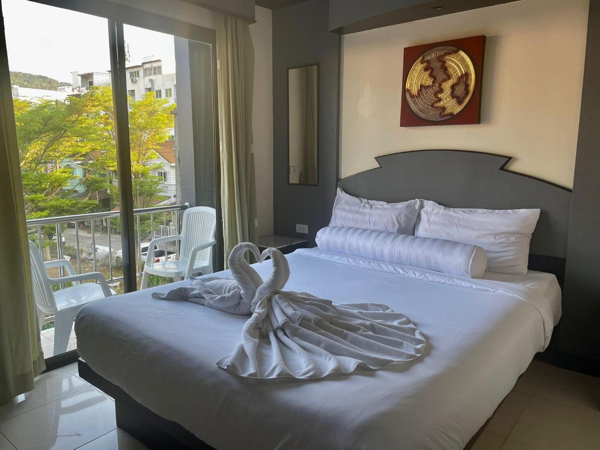 Hill View Lodge Patong ภายนอก รูปภาพ