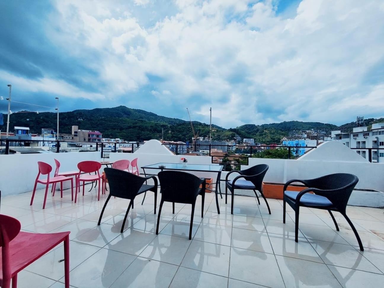 Hill View Lodge Patong ภายนอก รูปภาพ